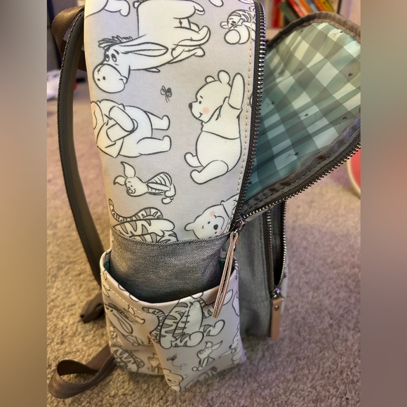Petunia Pickle Bottom Winnie the Pooh Diaper Bag - Picture 6 of 8